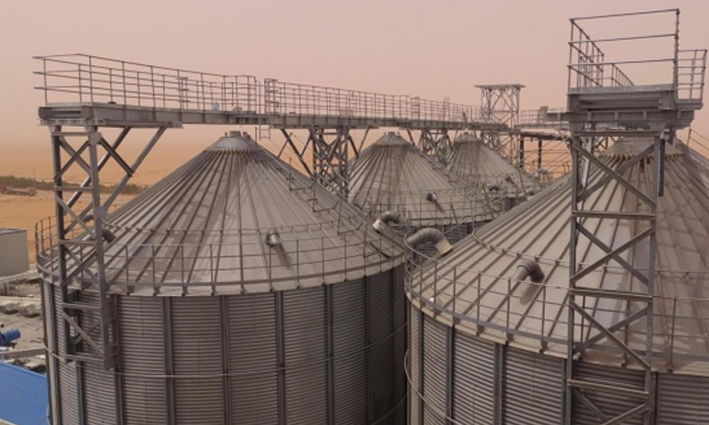 Upgradae intelligentes per facultatem productionis rumpuntur bottlenecks; Shanghai Sihua Warehousing summum ortum tabulae tectum volvunt-formantis apparatus emptoris recognitionem acquirit.