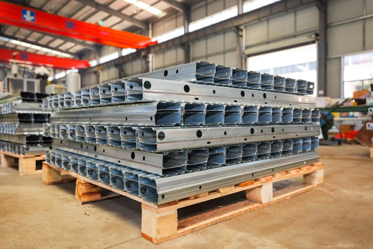 How to Choose the right Automotive Structural Parts Roll Forming Line?